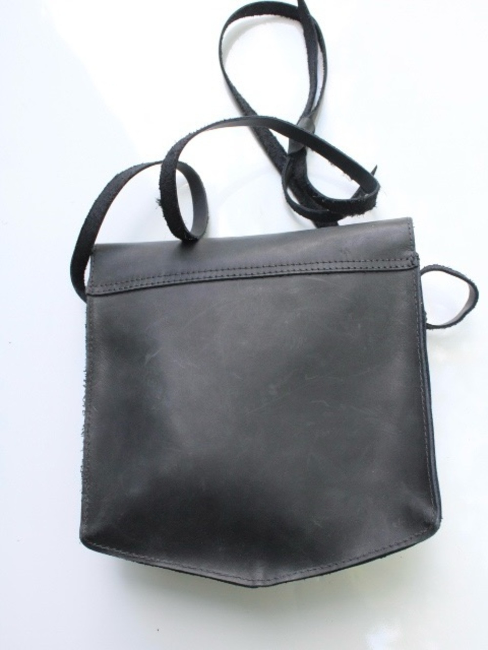 NWOT Hide & drink cross body bag Full - Picture 2 of 7